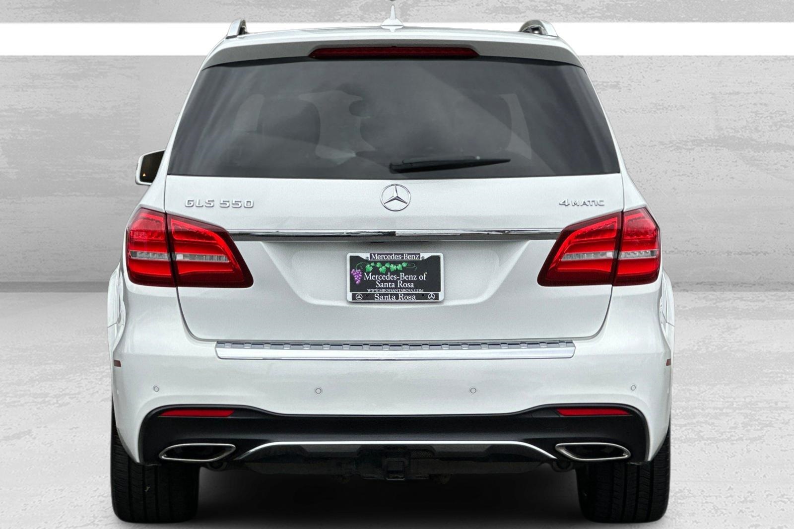 2017 Mercedes Benz GLS 550 4MATIC photo 4