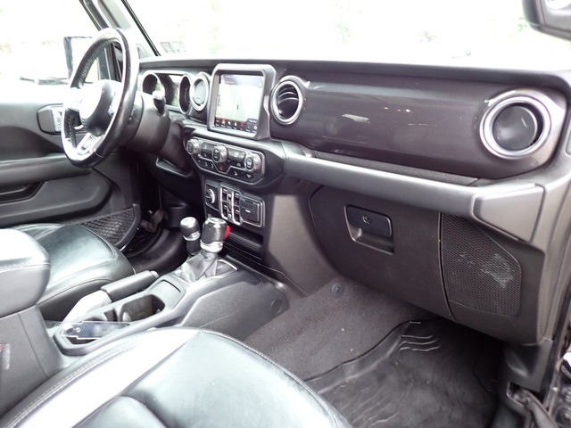2021 Jeep Wrangler Unlimited Sahara Altitude photo 11