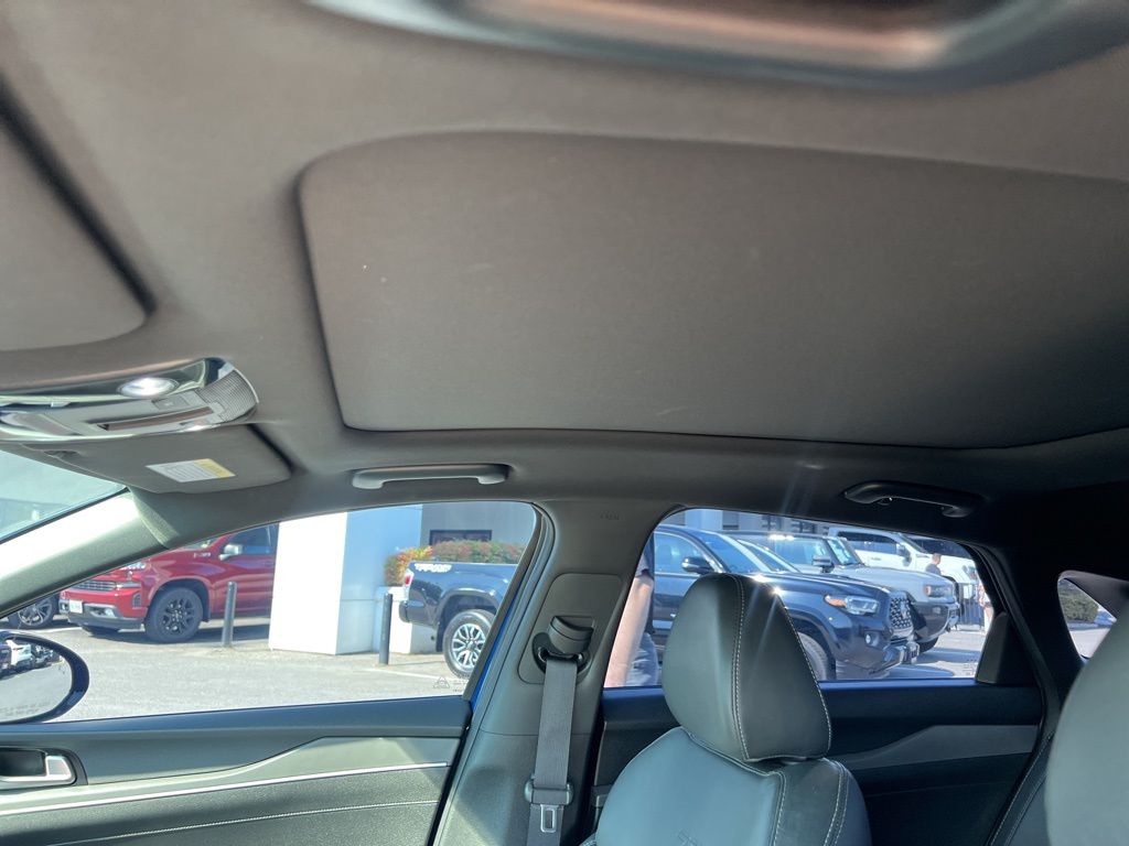 2023 Kia K5 GT-Line photo 13