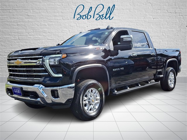 2024 Chevrolet Silverado 2500HD LTZ photo 3