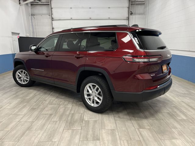 2024 Jeep Grand Cherokee Laredo photo 3