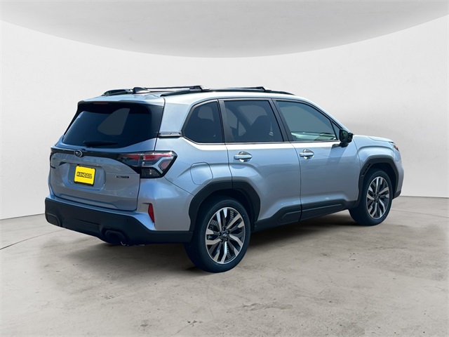 2025 Subaru Forester Touring photo 5
