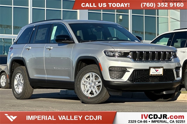 2025 Jeep Grand Cherokee Laredo's photo