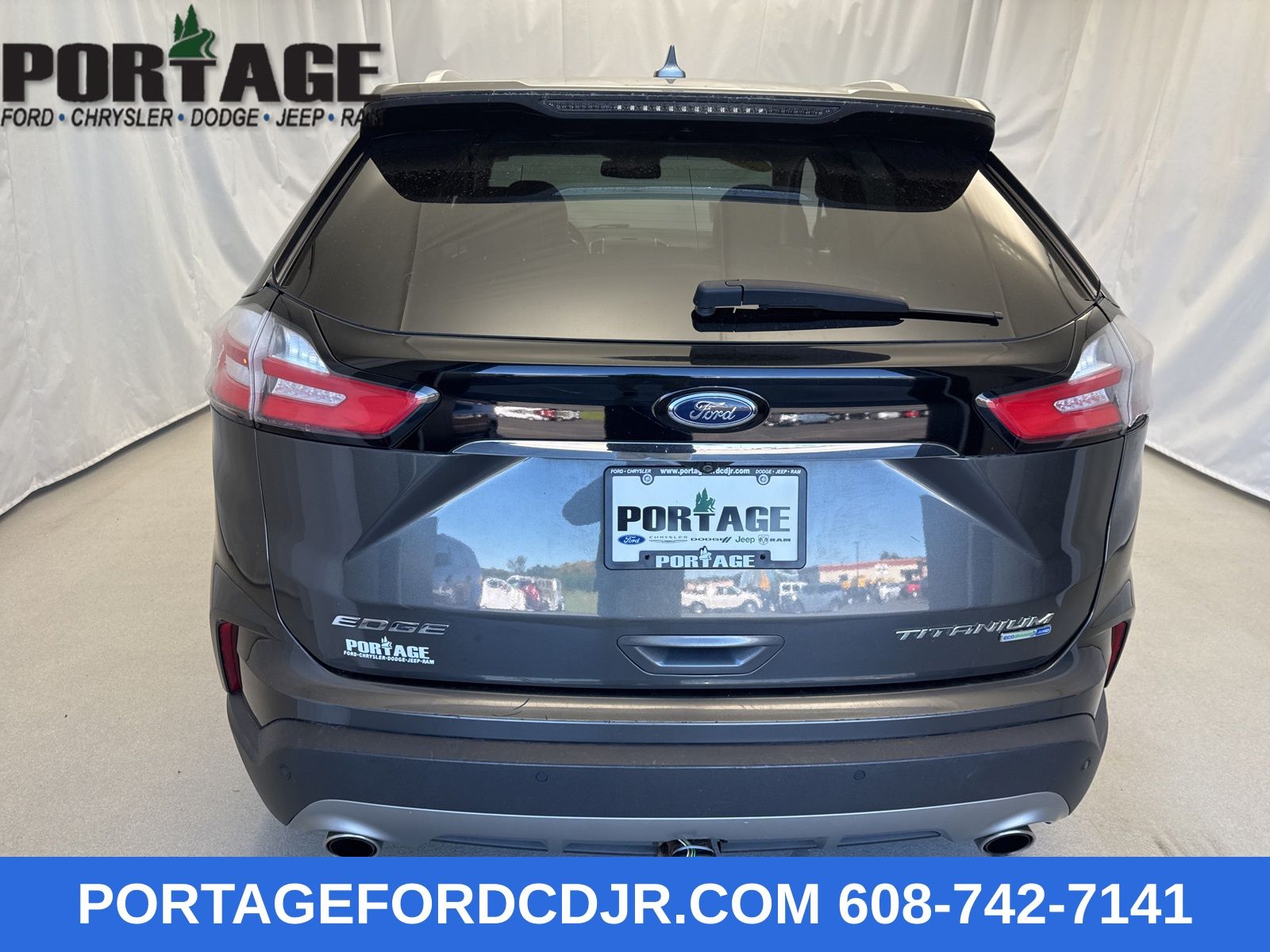 2019 Ford Edge Titanium photo 3