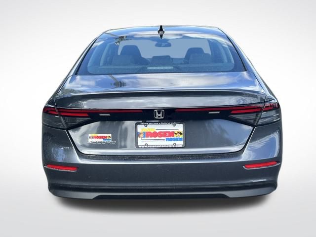 2025 Honda Accord SE photo 4