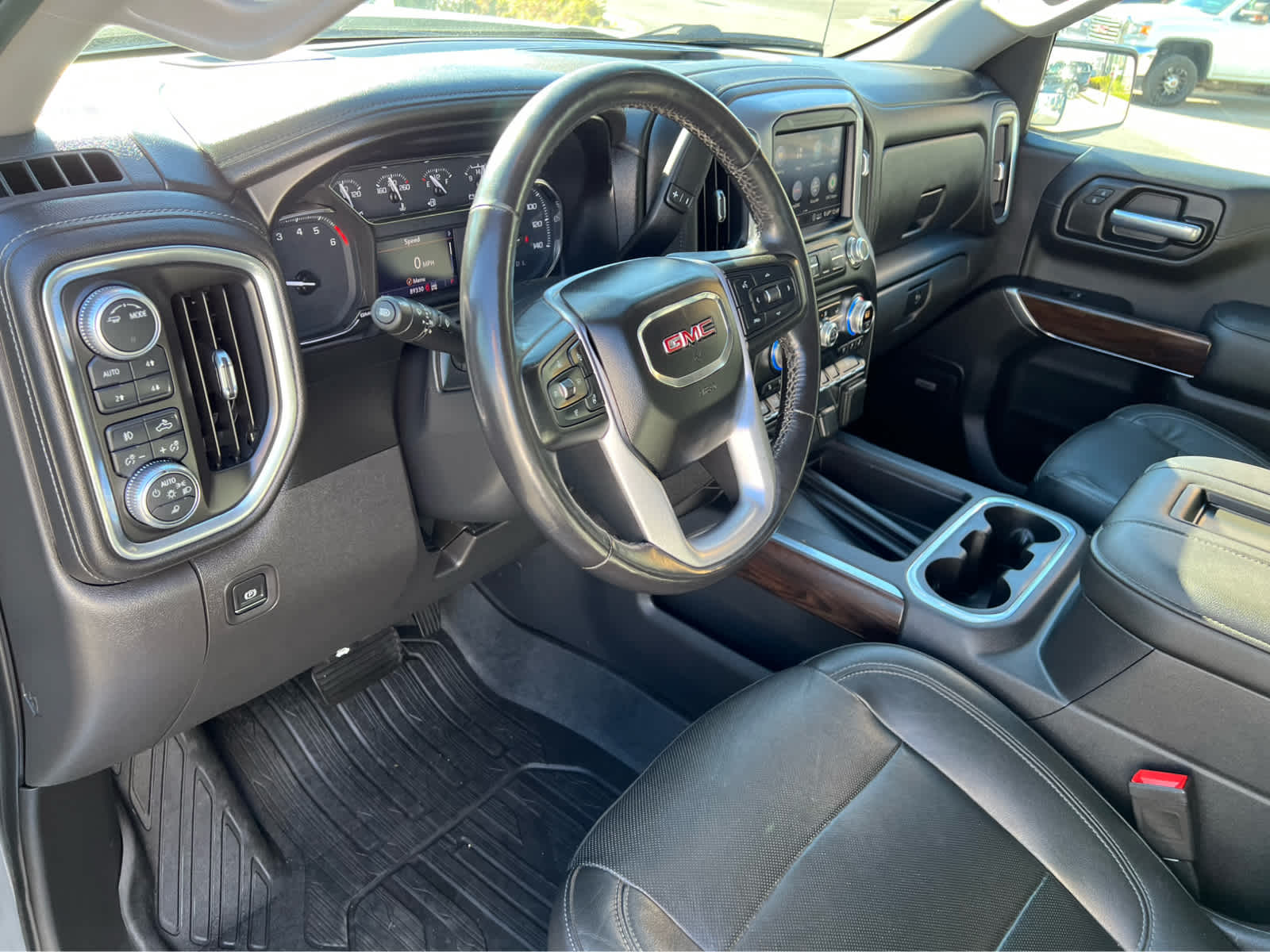 2020 GMC Sierra 1500 SLT's photo