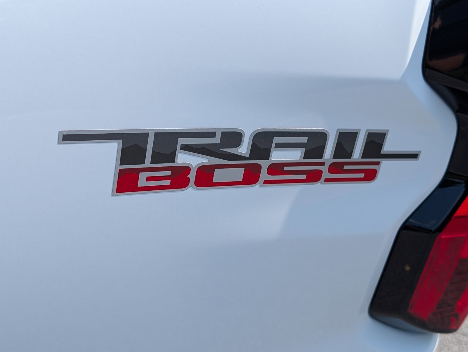2026 Chevrolet Colorado Trail Boss photo 6