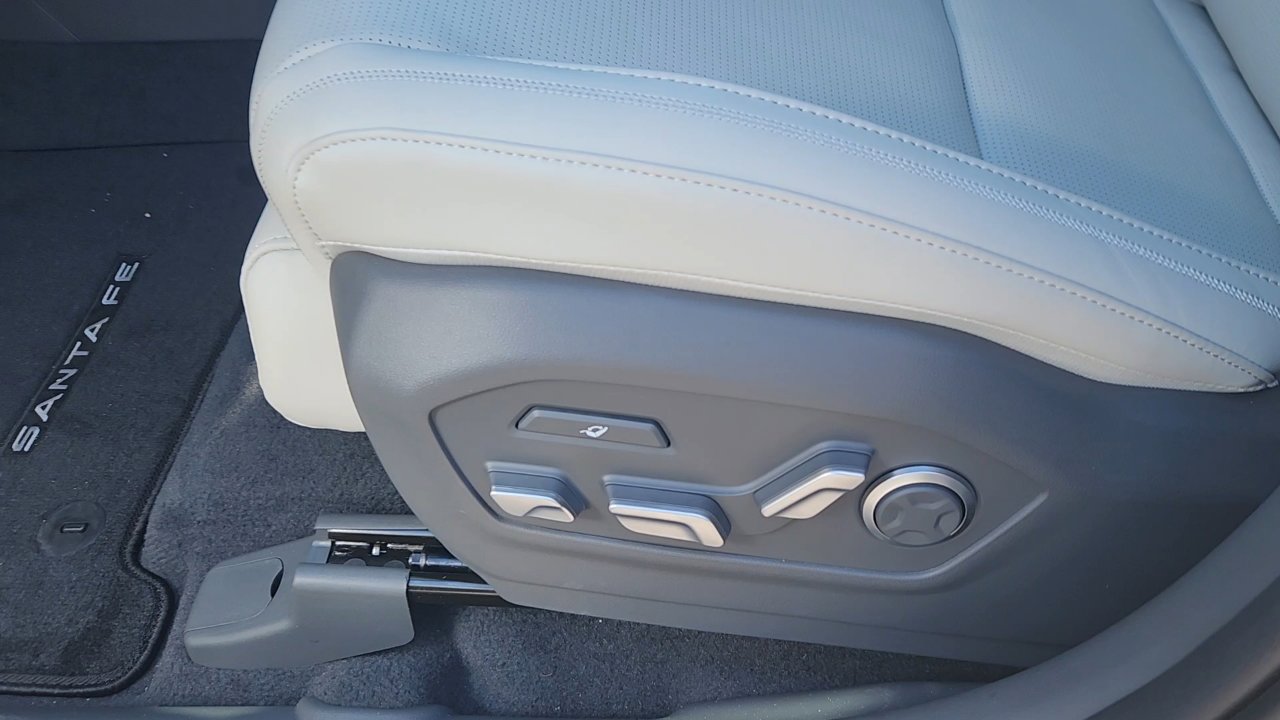 2025 Hyundai Santa Fe Calligraphy photo 17