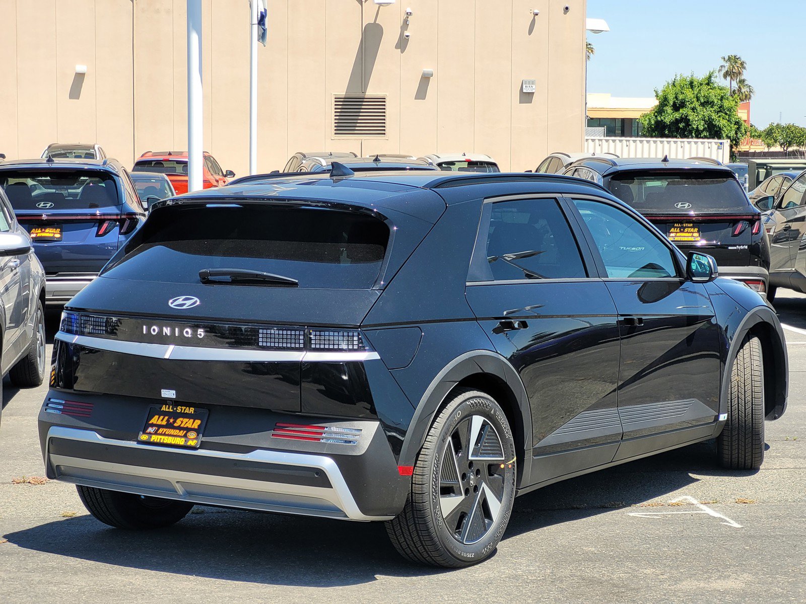 2025 Hyundai Ioniq 5 SEL photo 3