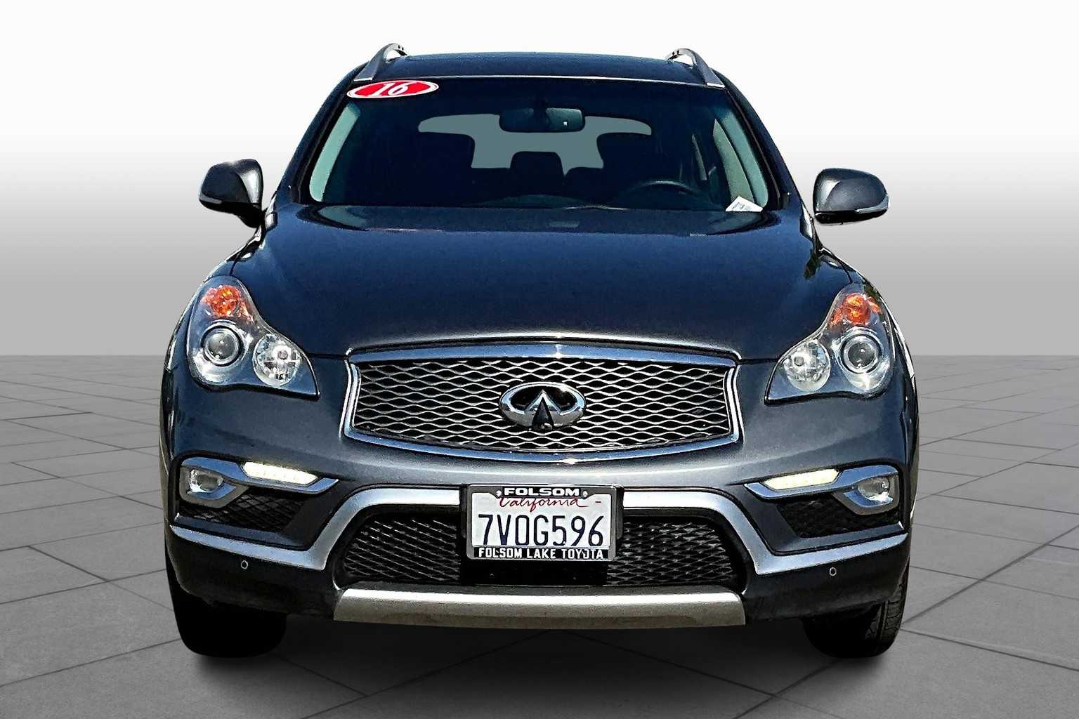 2016 Infiniti QX50 photo 2