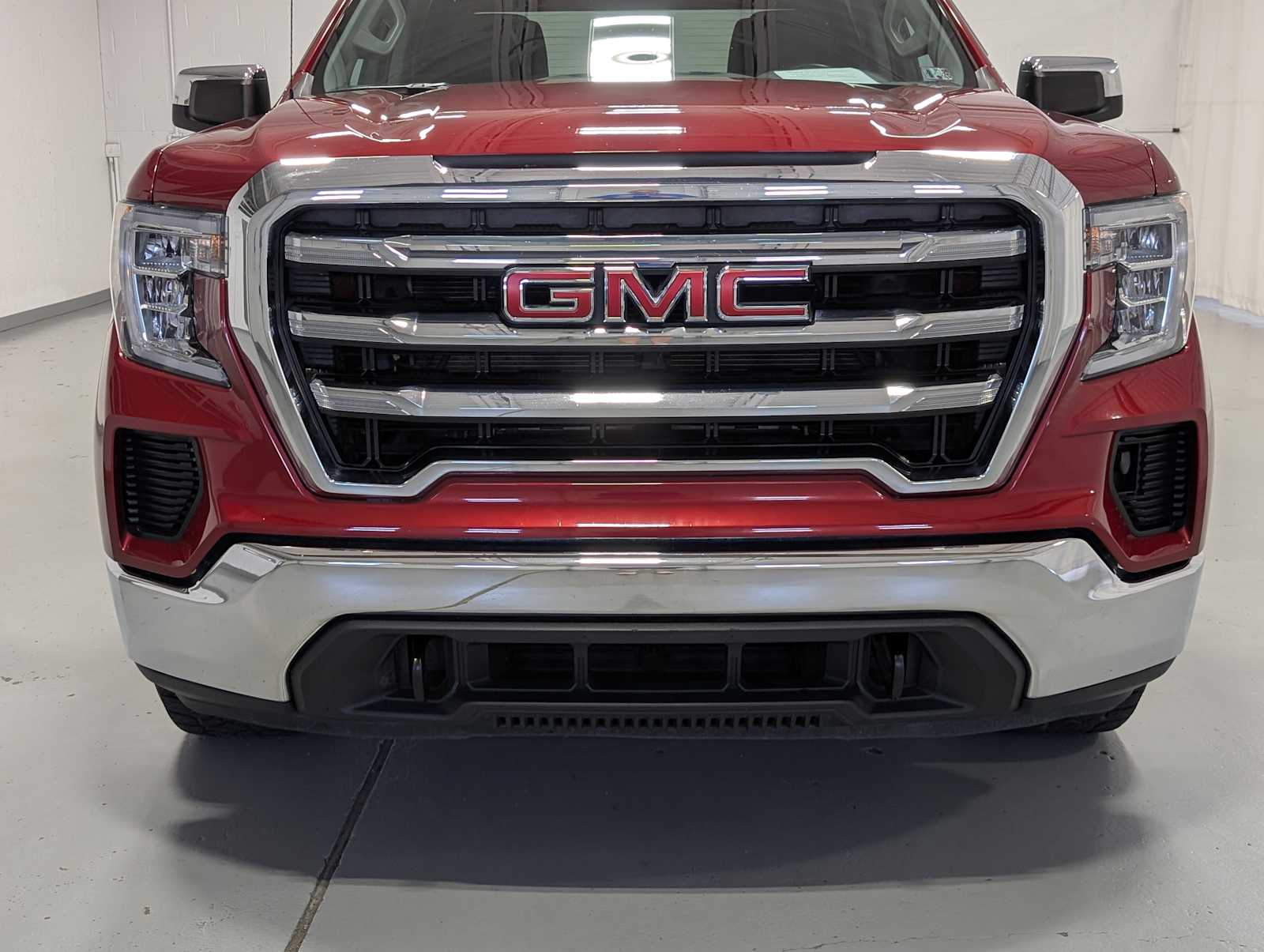 2020 Gmc Sierra 1500 SLE photo 2