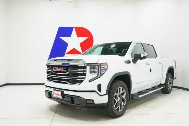 2026 GMC Sierra 1500 SLT's photo