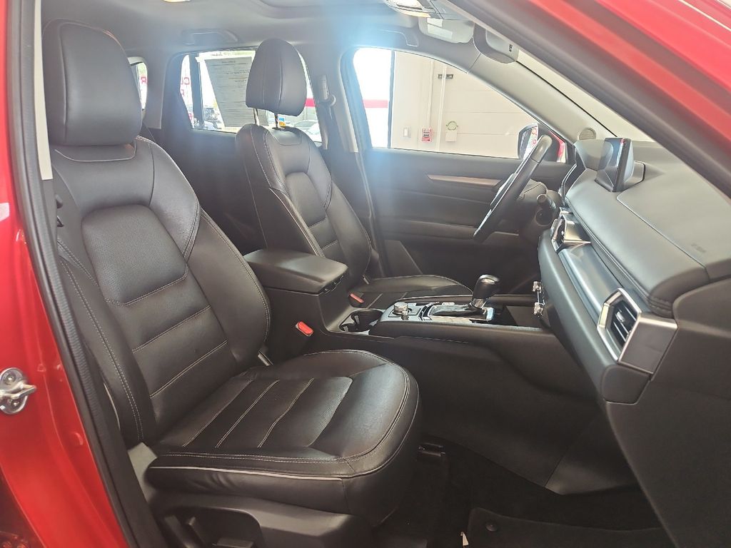 2024 Mazda CX-5 2.5 S Preferred photo 8