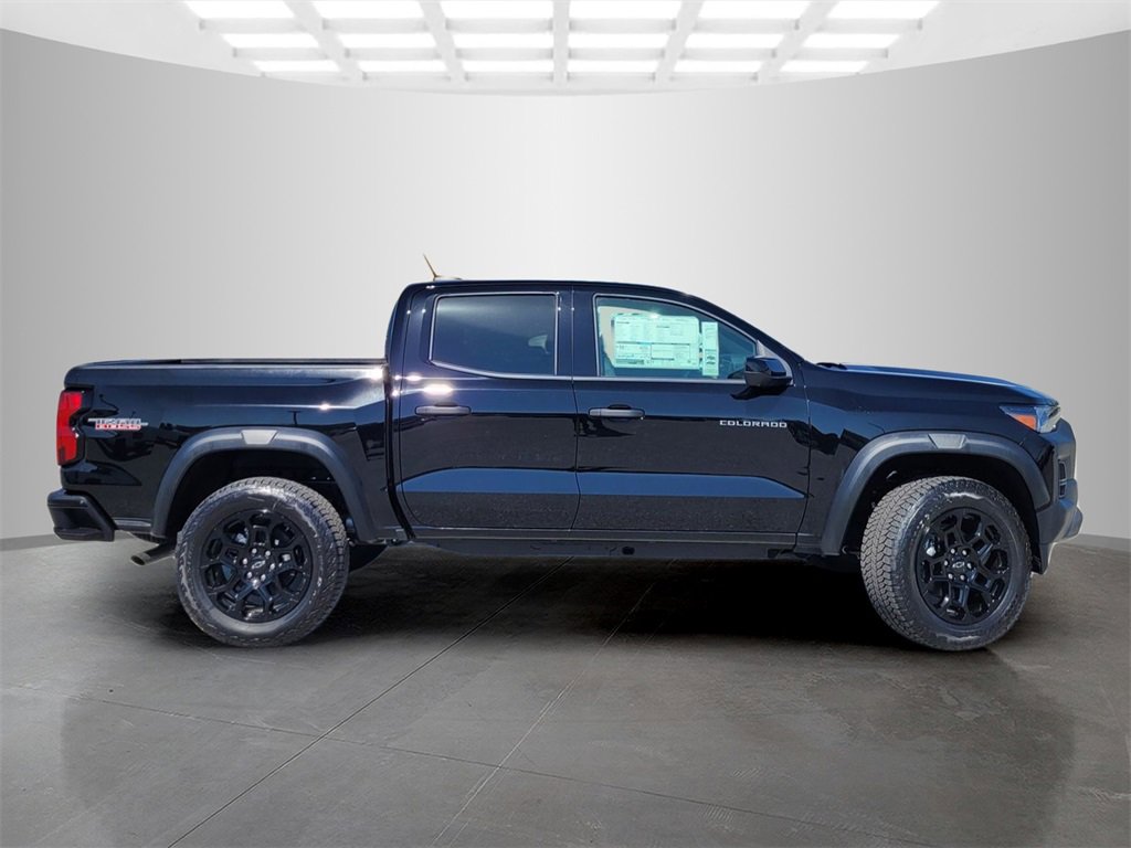 2026 Chevrolet Colorado Trail Boss photo 3