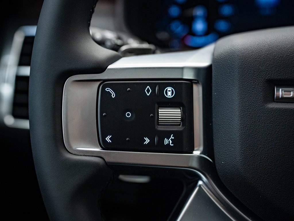 2025 Land Rover Discovery SE photo 25