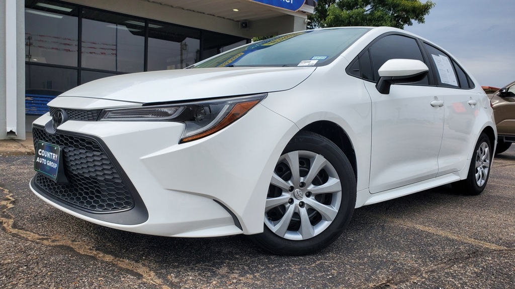 2022 Toyota Corolla LE photo 2