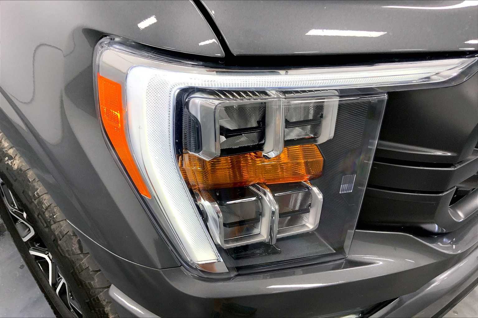 2022 Ford F-150 XLT photo 24