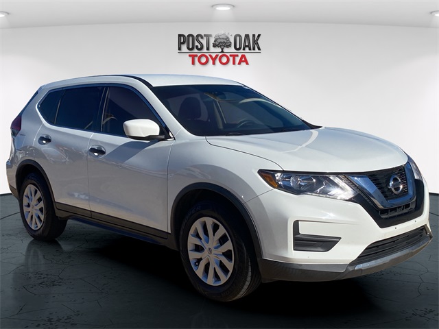 Used 2017 Nissan Rogue S with VIN KNMAT2MV5HP548494 for sale in Midwest City, OK