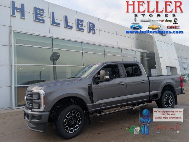 2025 Ford F-350 Super Duty Platinum's photo