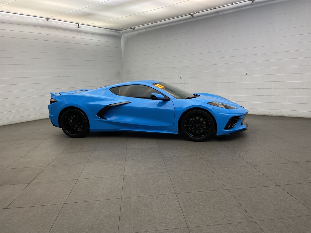 2023 Chevrolet Corvette Stingray 1LT photo 2