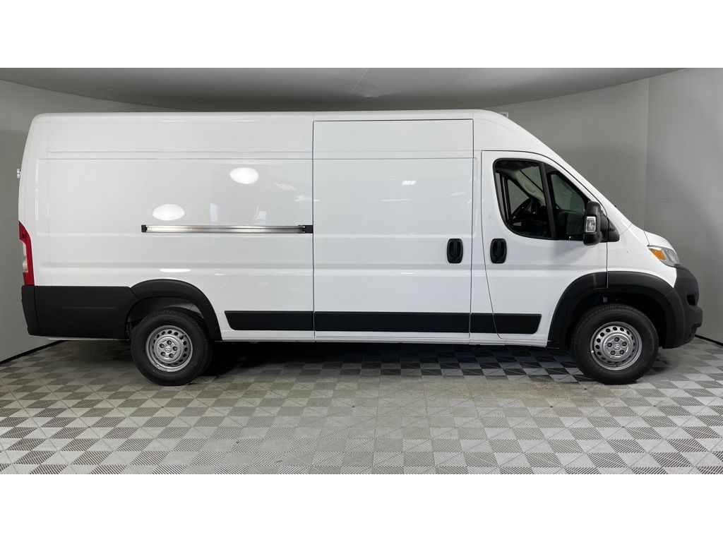 2024 Ram ProMaster 3500 photo 3