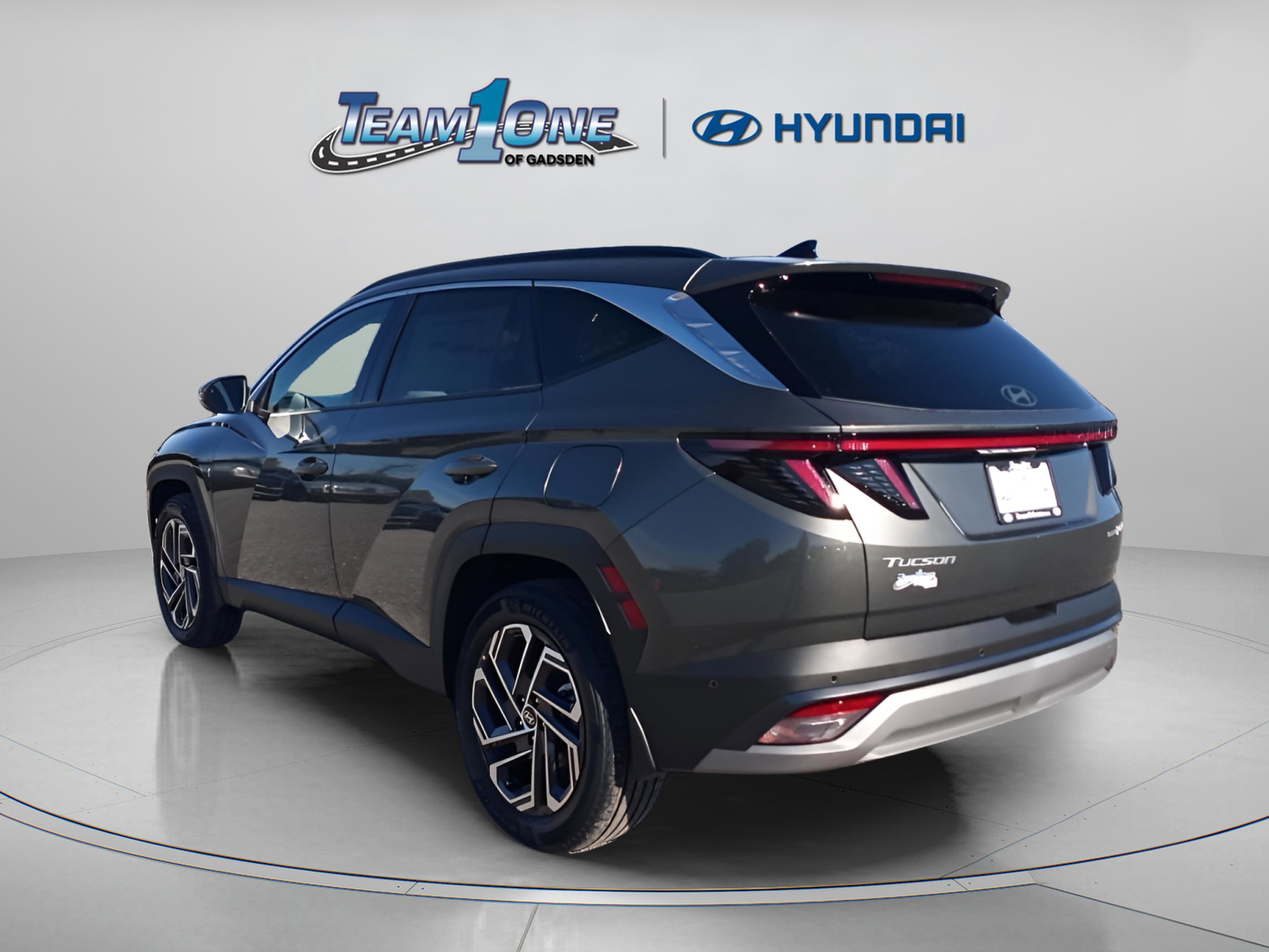 2026 Hyundai Tucson Hybrid Limited Sport photo 4