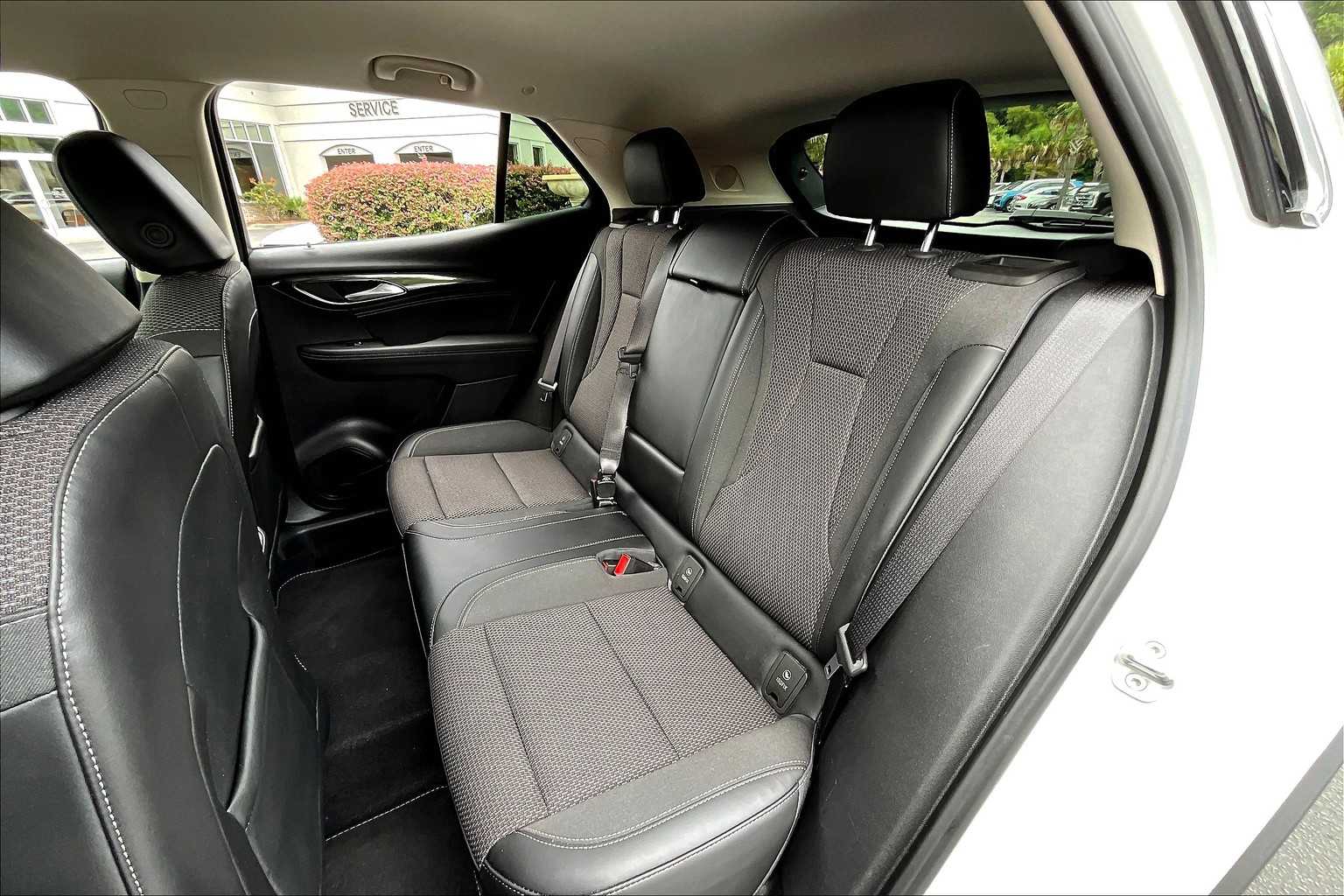 2022 Buick Envision Preferred photo 16