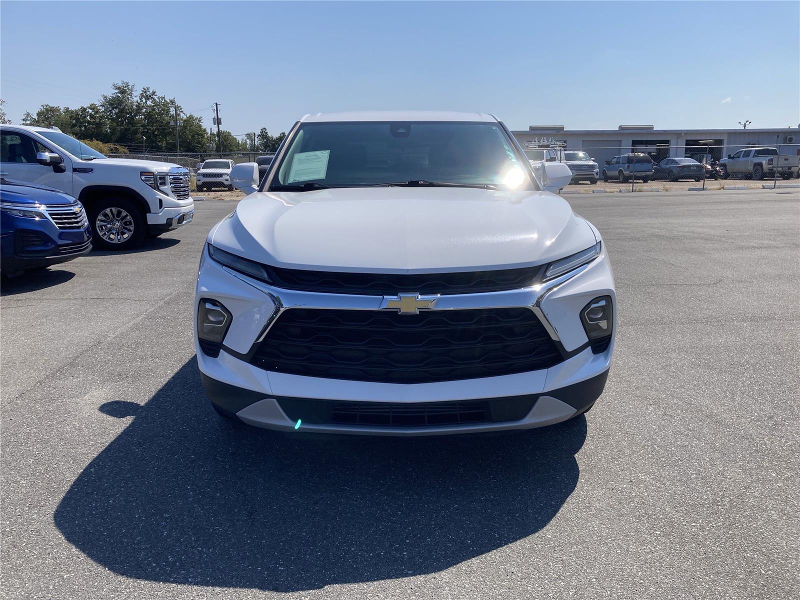 2023 Chevrolet Blazer 2LT photo 3
