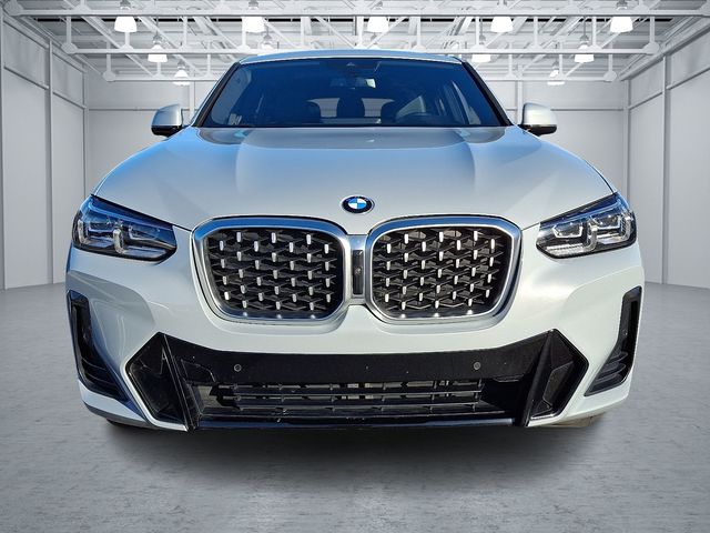 2023 BMW X4 30i's photo