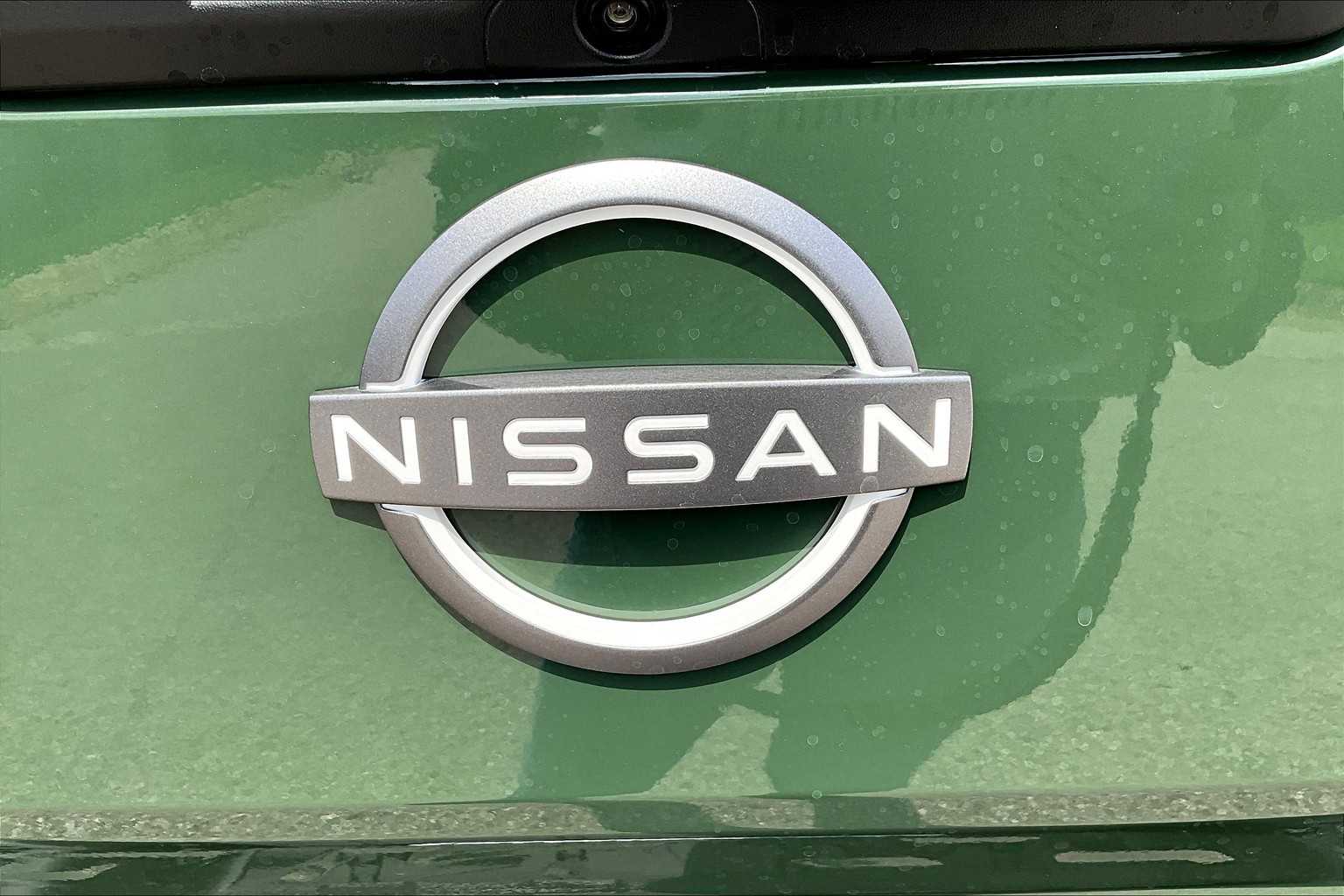 2025 Nissan Frontier SV photo 8