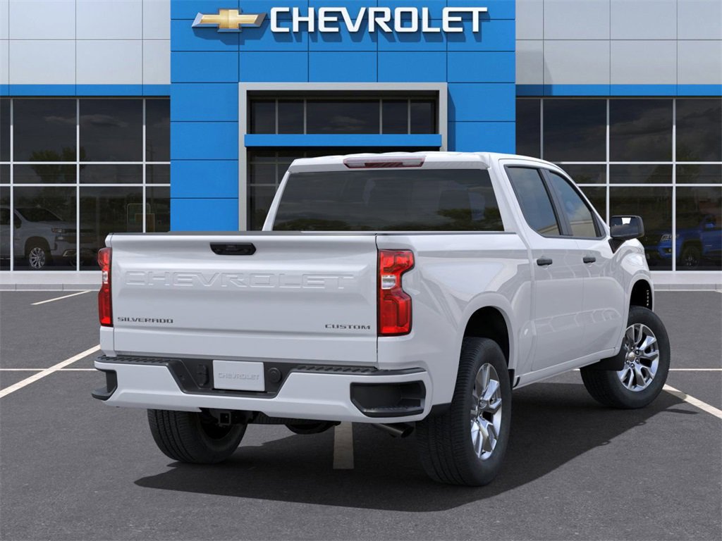 2024 Chevrolet Silverado 1500 Custom photo 3