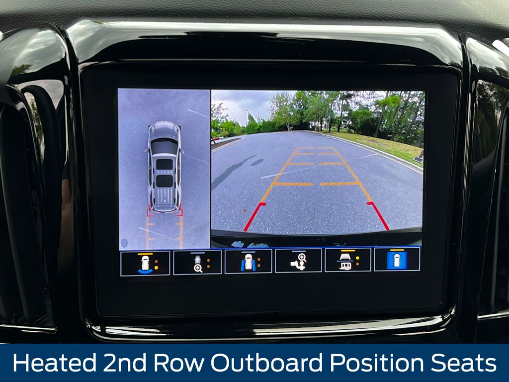2023 Chevrolet Traverse Premier photo 3