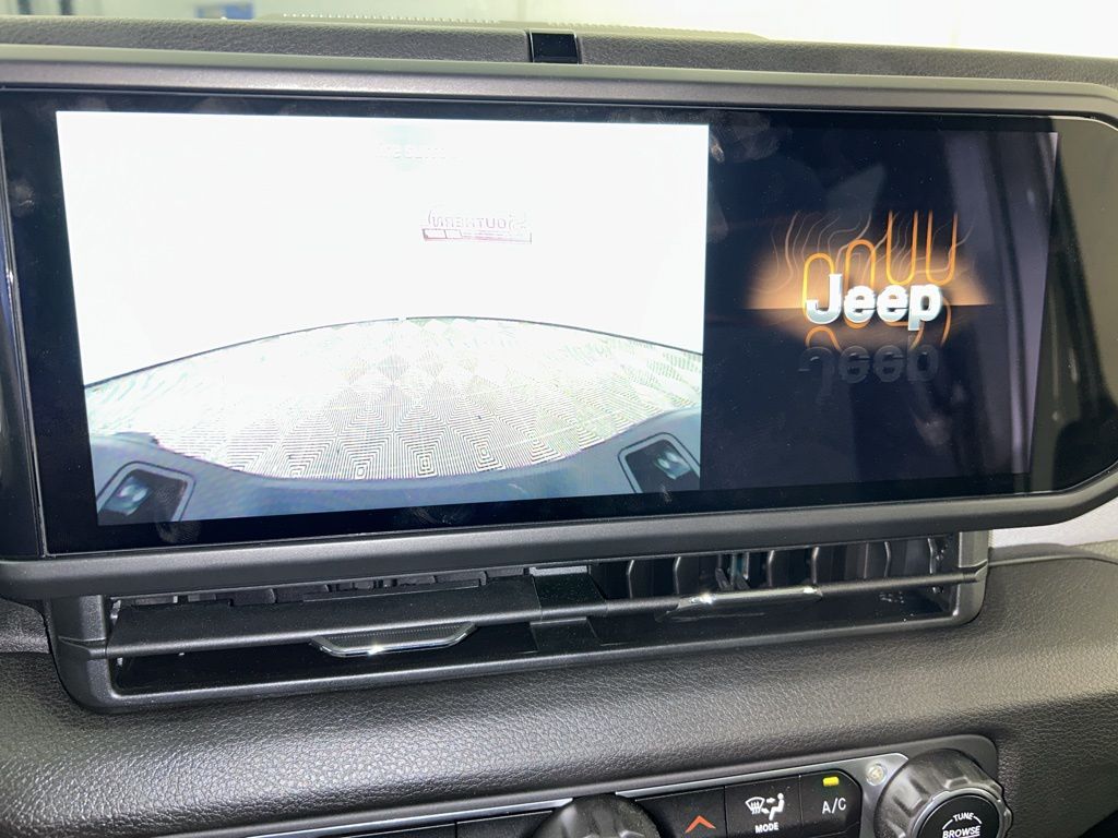 2024 Jeep Gladiator Sport S photo 14