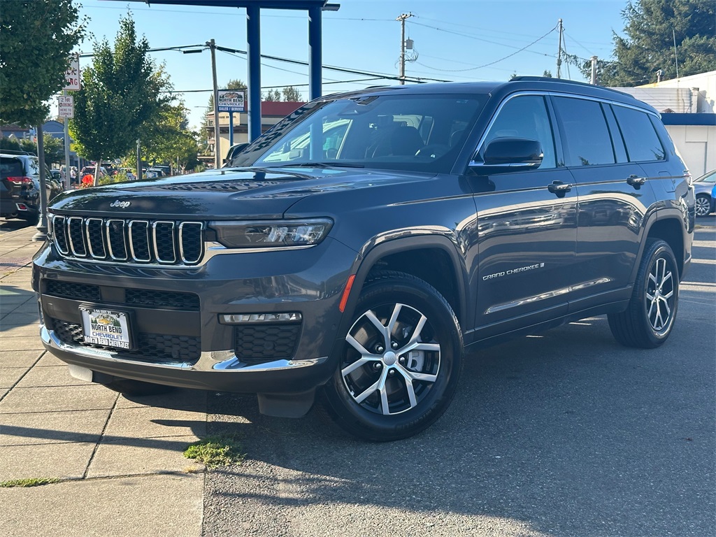 2024 Jeep Grand Cherokee Limited photo 2