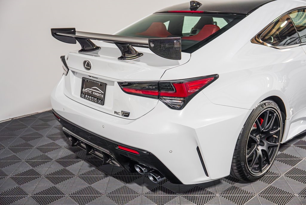 2020 Lexus RC F photo 4