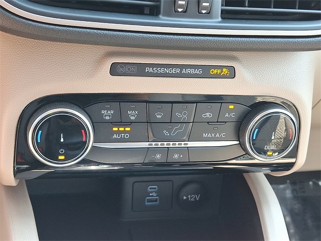2022 Ford Escape SE photo 13