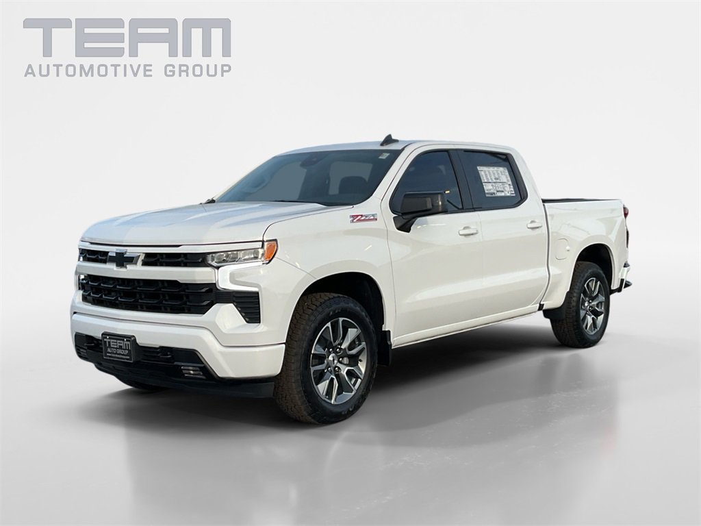 2025 Chevrolet Silverado 1500 RST photo 3