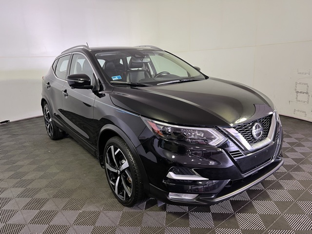 2022 Nissan Rogue Sport SL photo 2