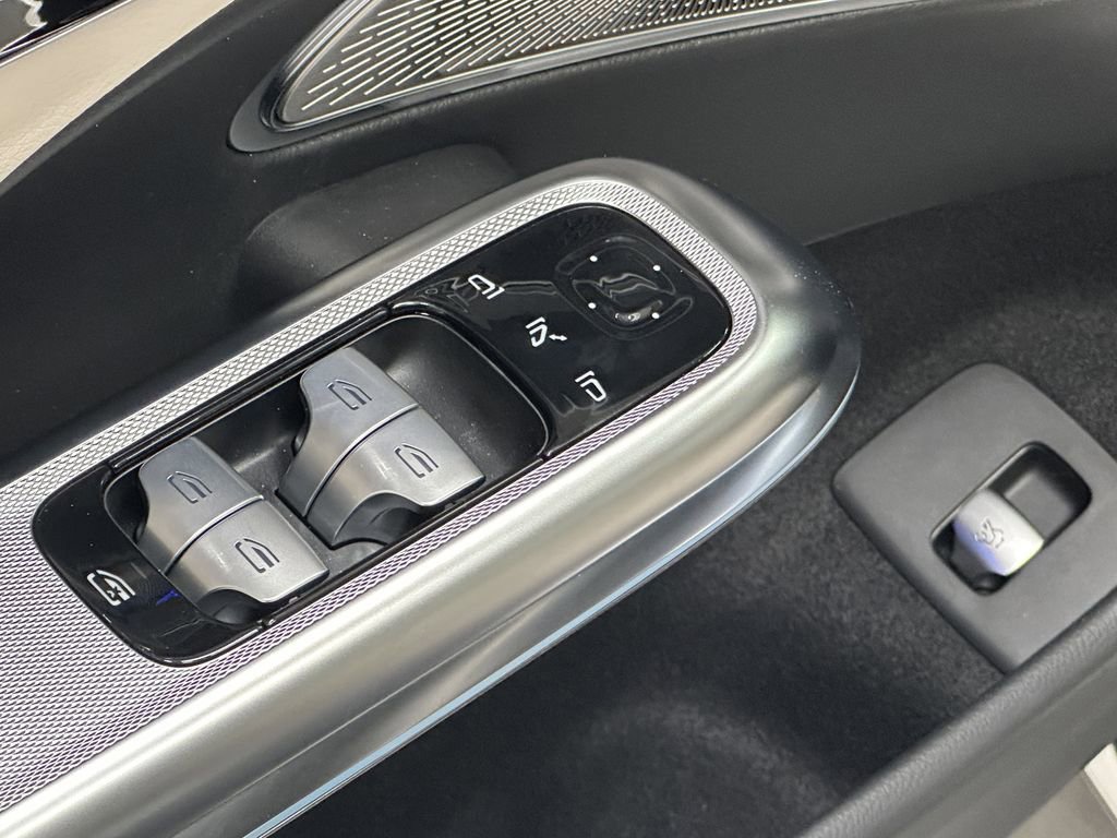 2026 Mercedes Benz E 350 4MATIC Sedan photo 11