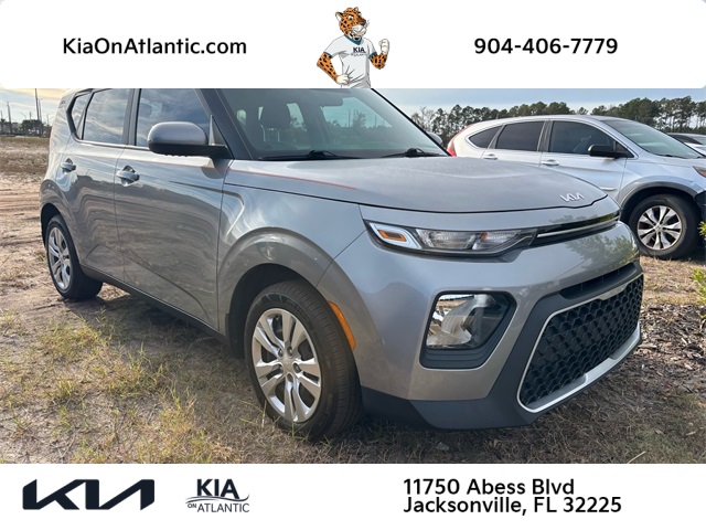 2022 Kia Soul LX's photo