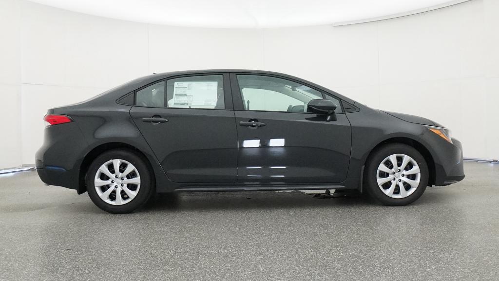 2025 Toyota Corolla LE photo 23