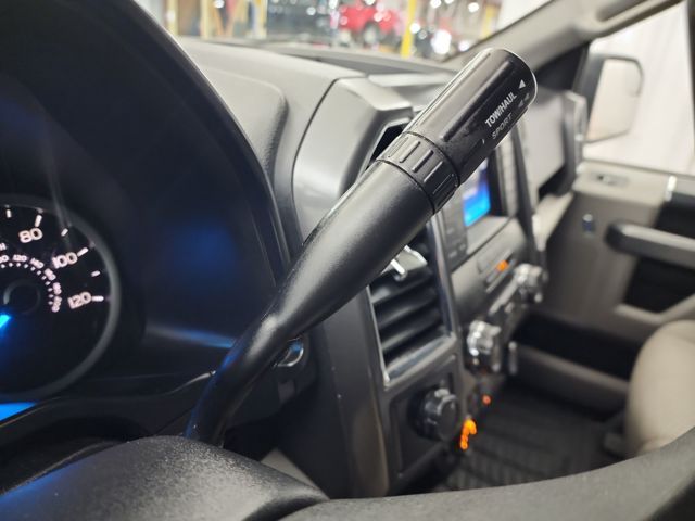 2015 Ford F-150 XL photo 17