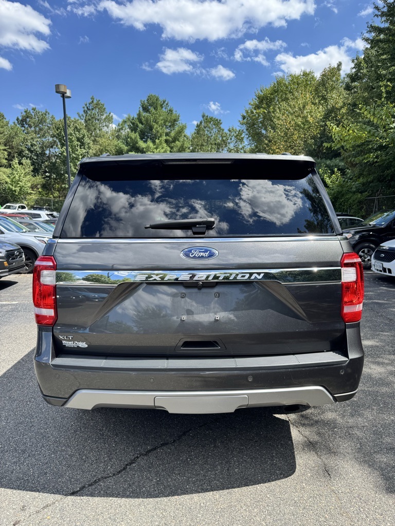 2021 Ford Expedition XLT photo 2