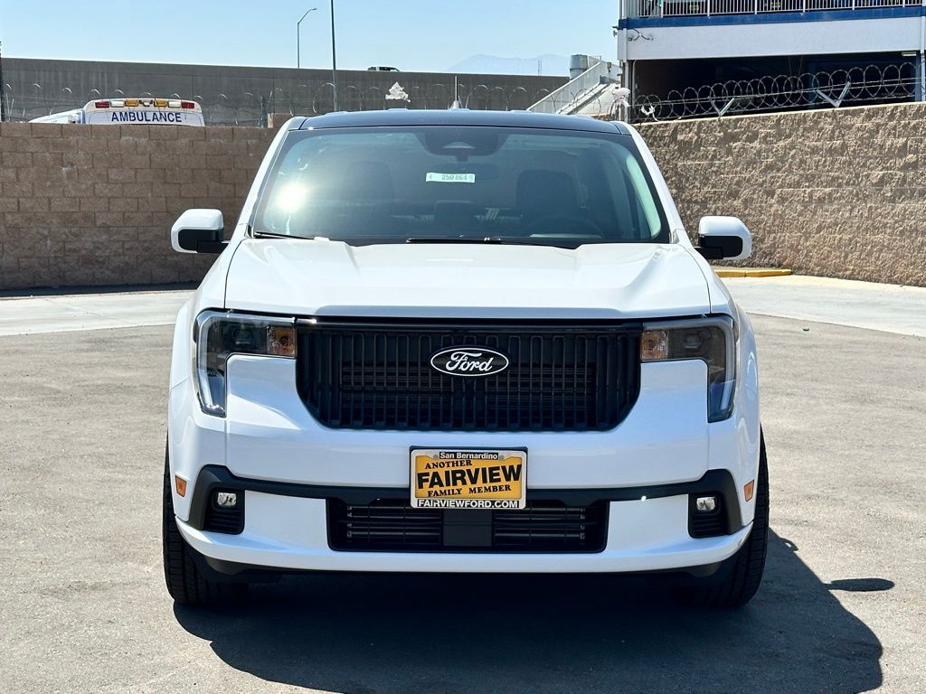 2025 Ford Maverick Lobo Standard