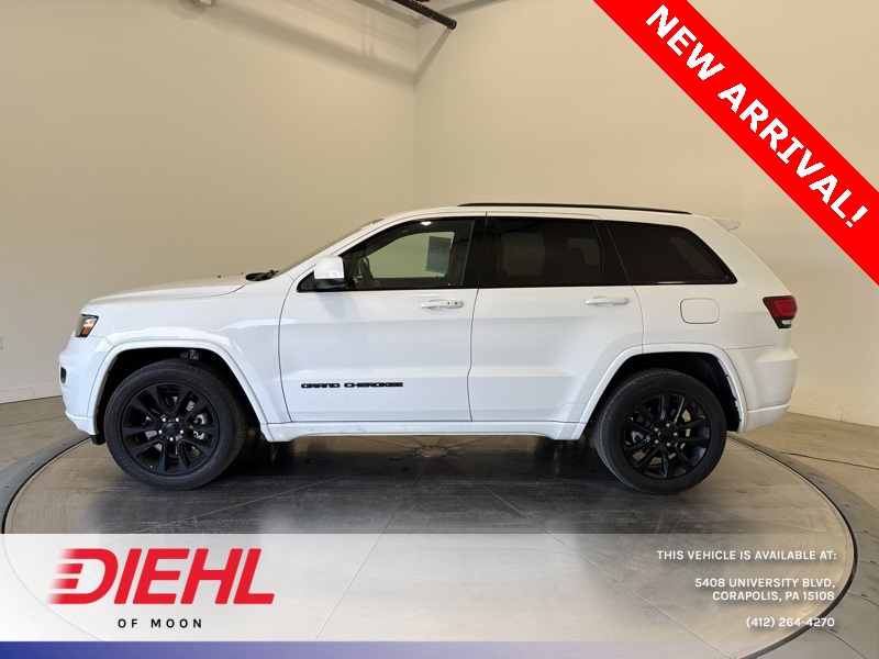 2021 Jeep Grand Cherokee Laredo X photo 3