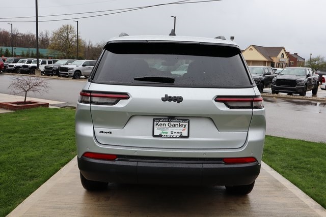 2025 Jeep Grand Cherokee Altitude X photo 24