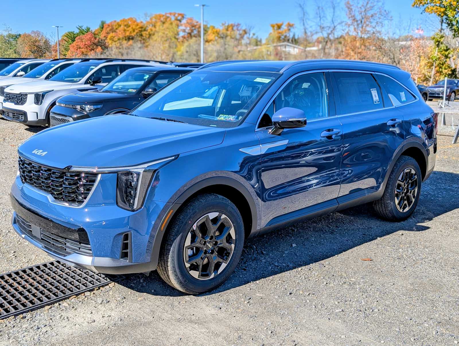 2026 Kia Sorento S's photo