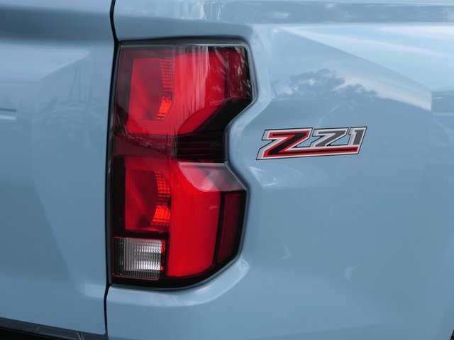 2026 Chevrolet Colorado Z71 photo 3