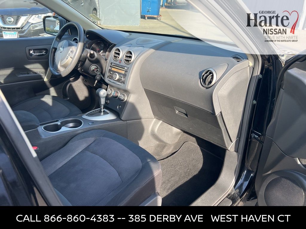 2013 Nissan Rogue S photo 18