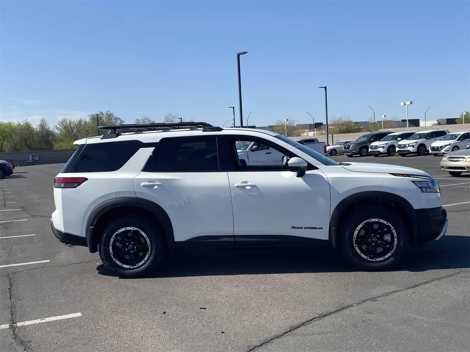 2025 Nissan Pathfinder Rock Creek photo 7